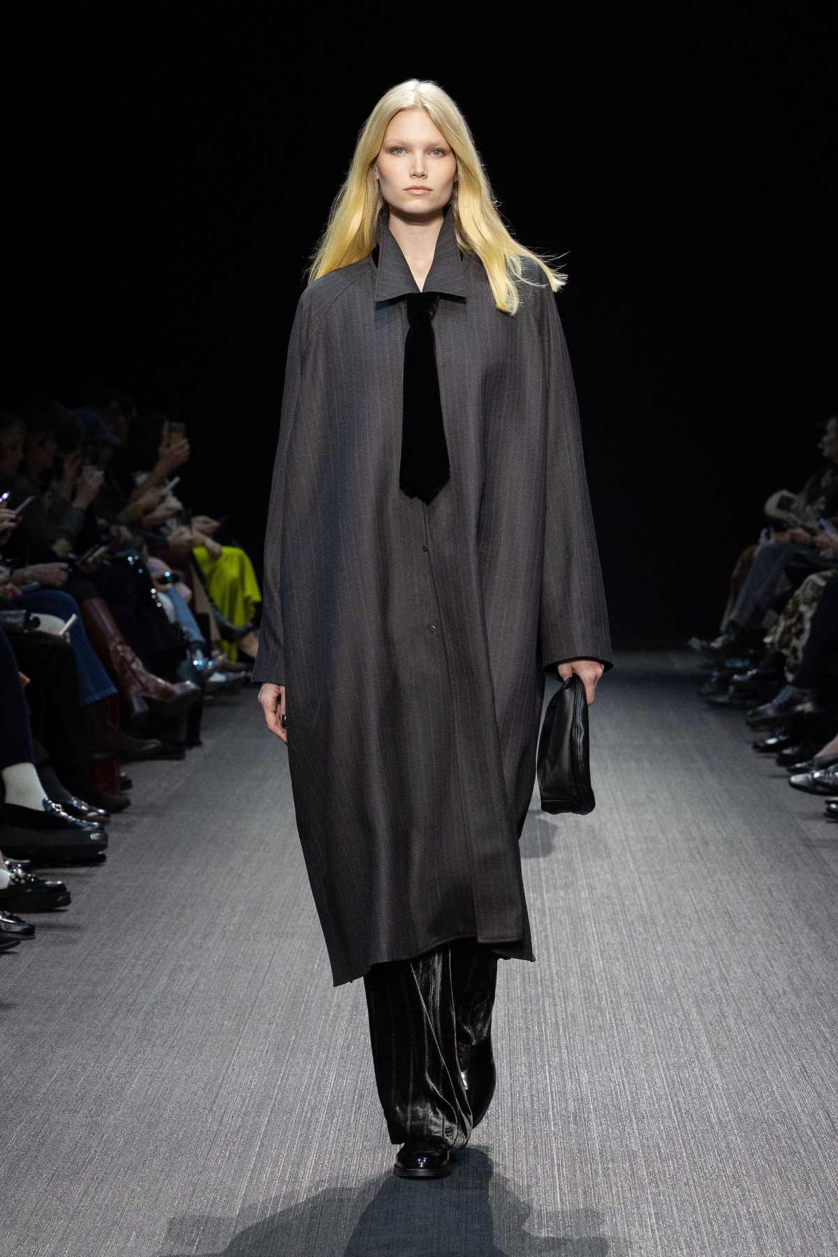 Emporio Armani Presents Its New Women’s Autumn/Winter 2025/26 Collection: All In