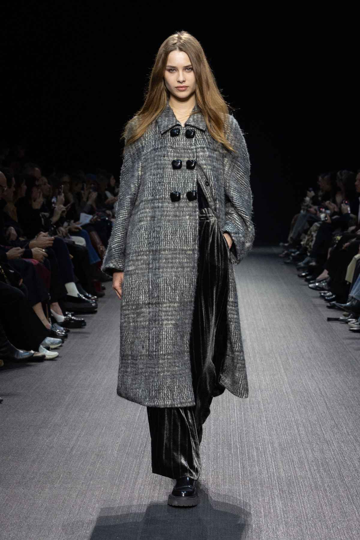 Emporio Armani Presents Its New Women’s Autumn/Winter 2025/26 Collection: All In