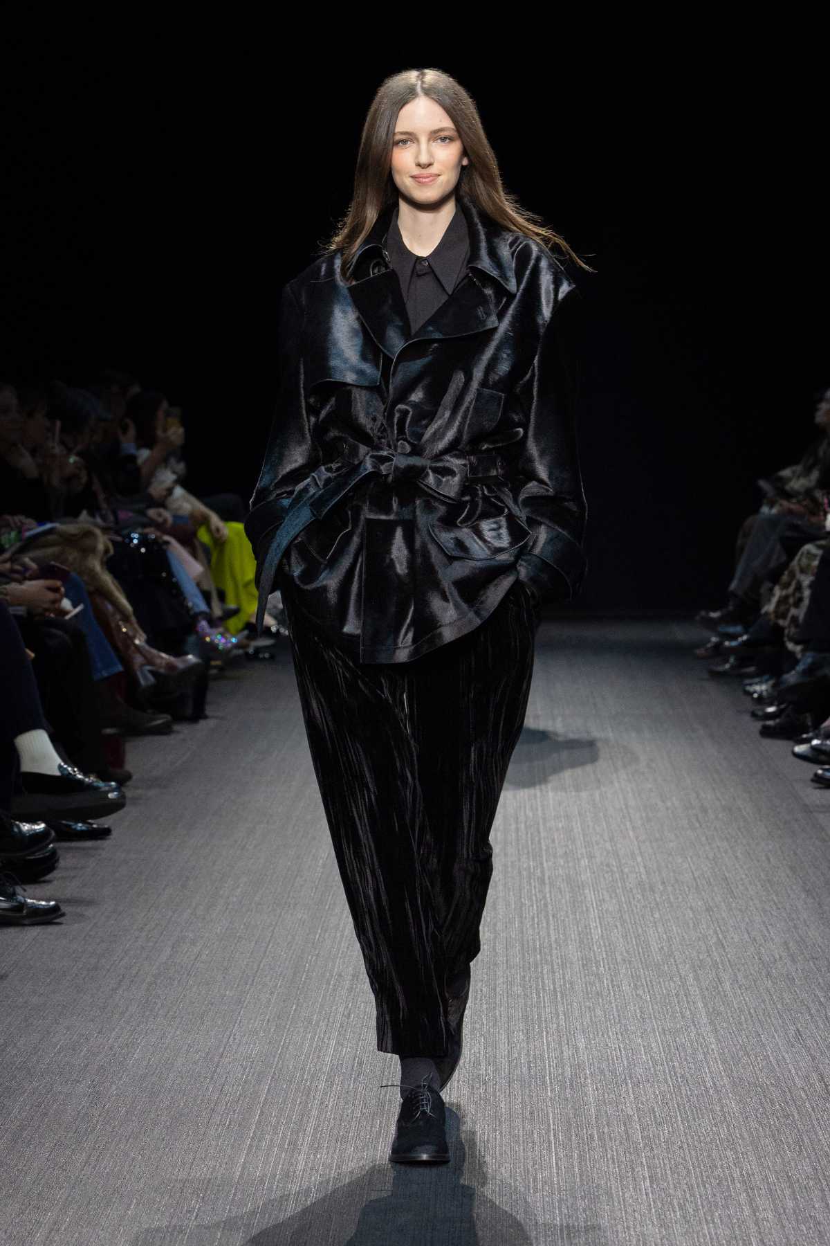 Emporio Armani Presents Its New Women’s Autumn/Winter 2025/26 Collection: All In