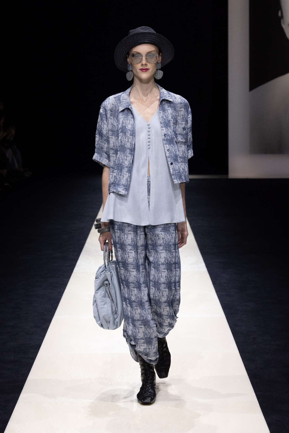 Emporio Armani Presents Its New Spring Summer 2025 Women's Collection: Future Perfect