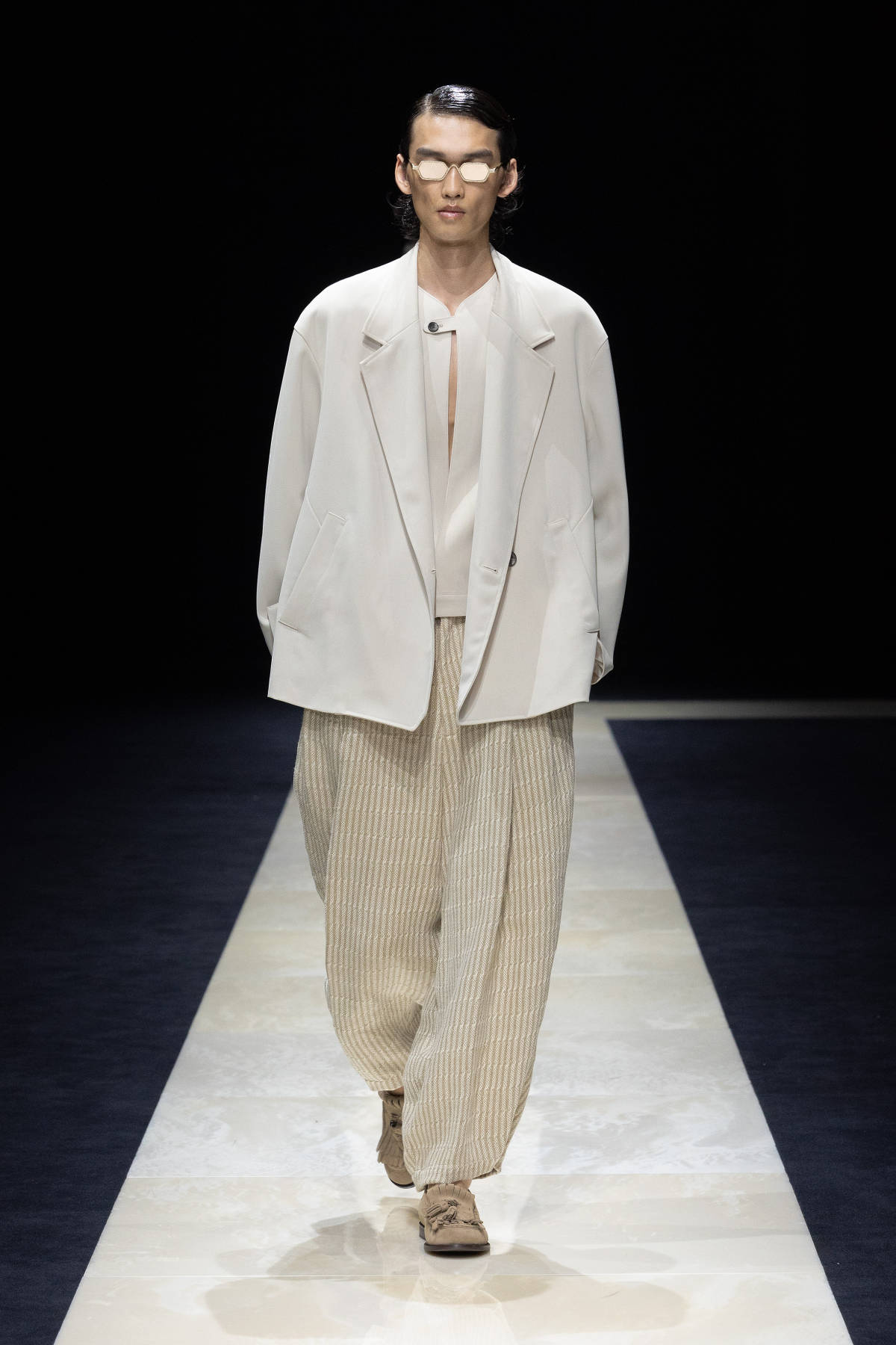 Emporio Armani Presents Its New Spring Summer 2025 Women's Collection: Future Perfect