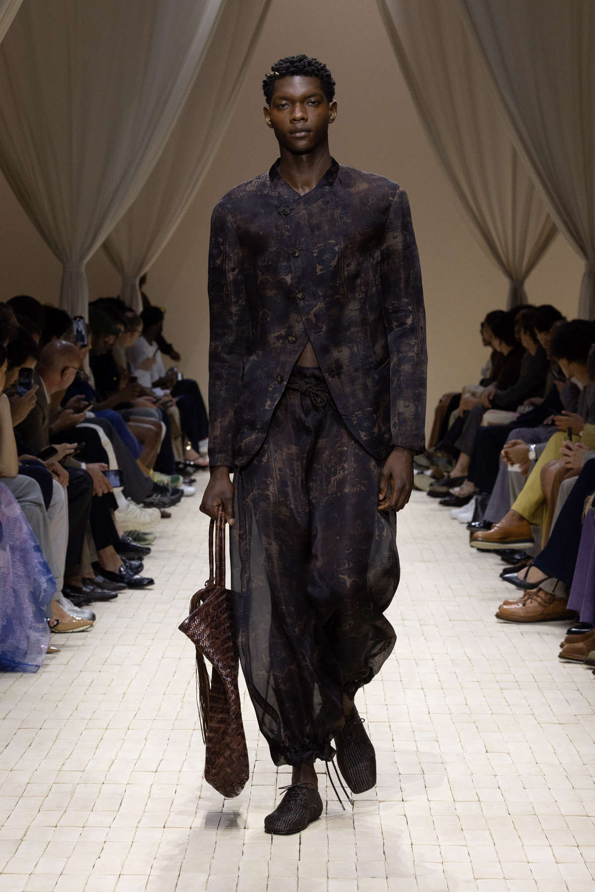 Emporio Armani Presents Its New Spring/Summer 2026 Men's Collection: Origins