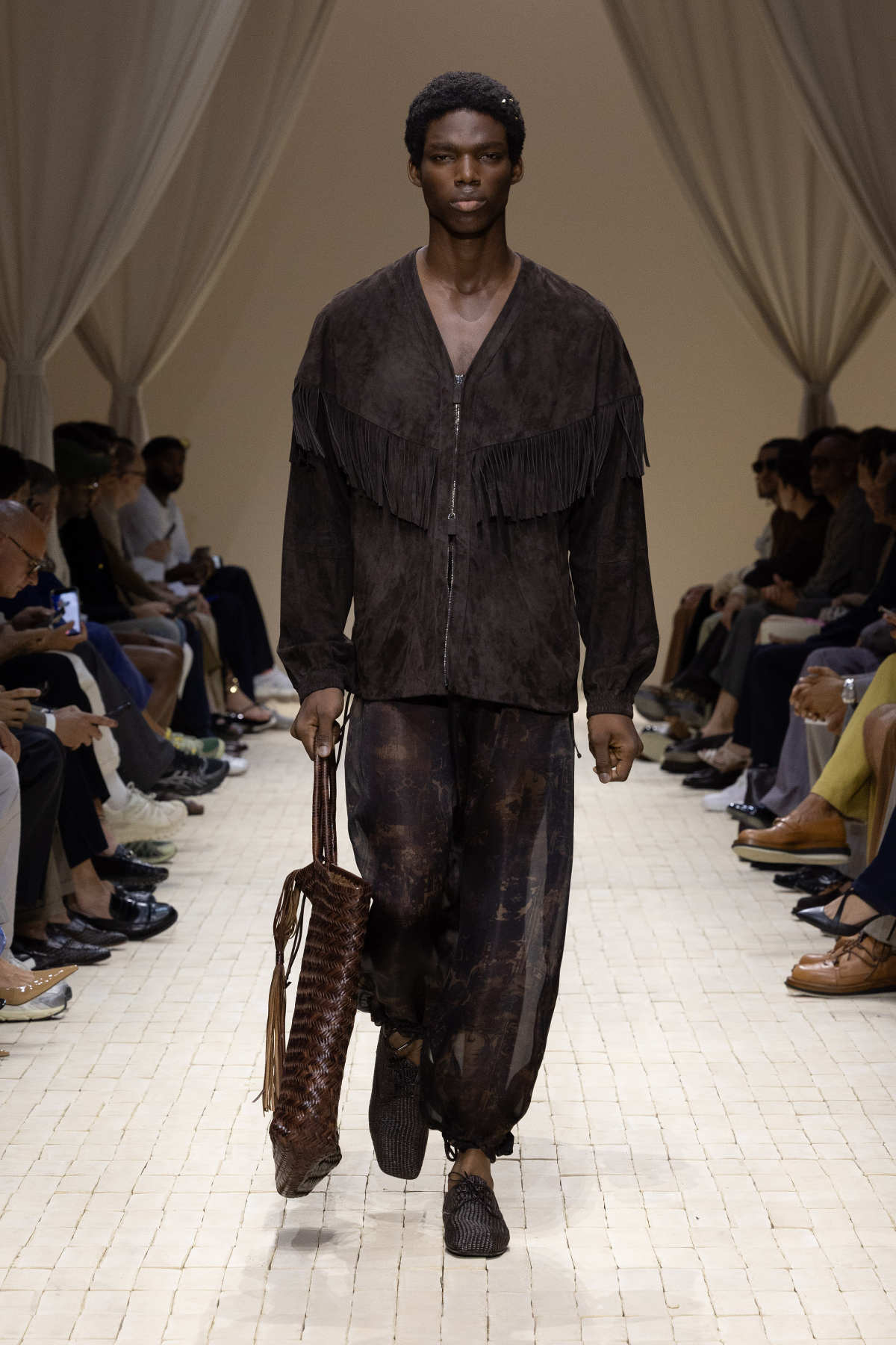 Emporio Armani Presents Its New Spring/Summer 2026 Men's Collection: Origins