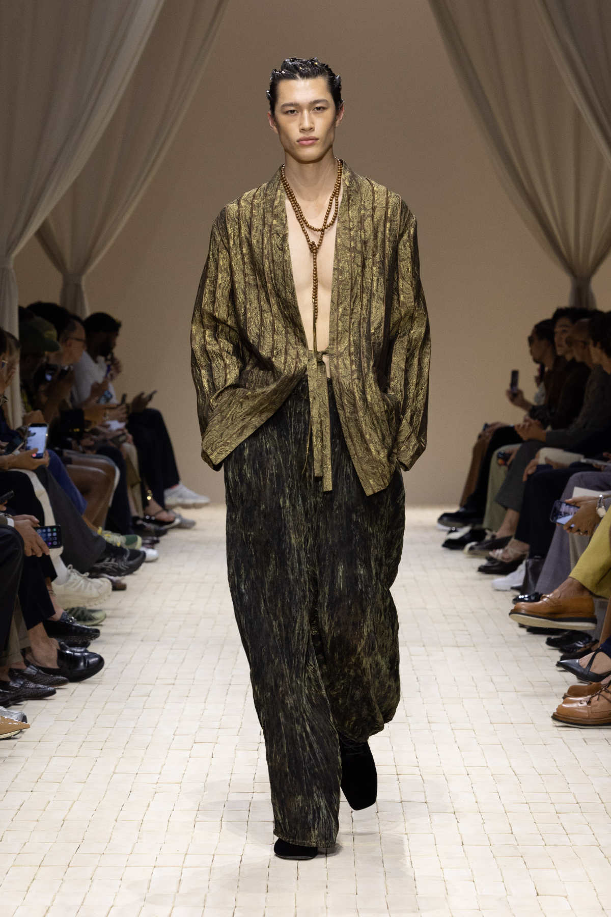 Emporio Armani Presents Its New Spring/Summer 2026 Men's Collection: Origins