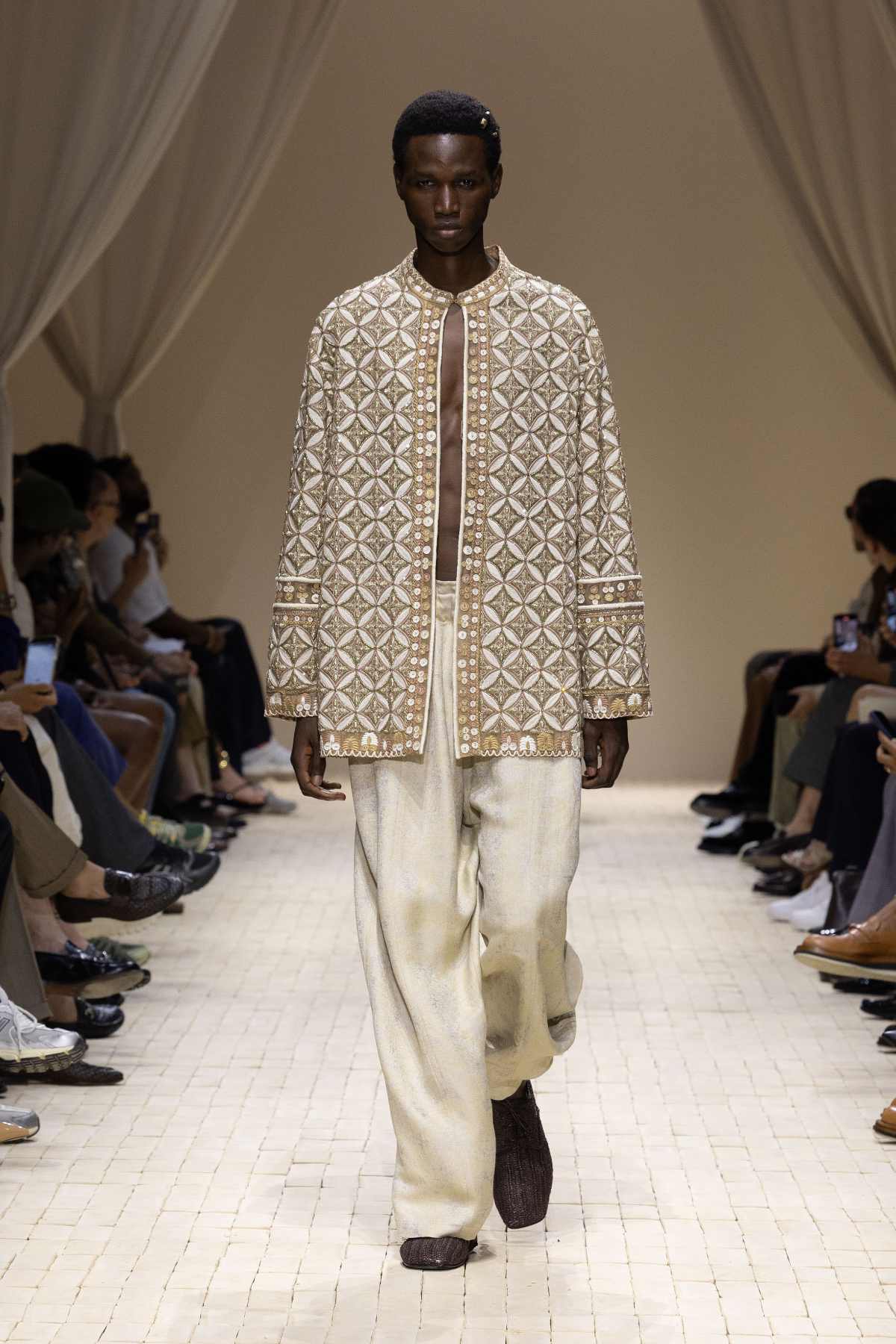 Emporio Armani Presents Its New Spring/Summer 2026 Men's Collection: Origins