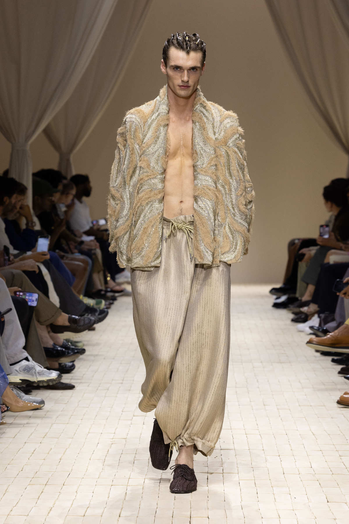 Emporio Armani Presents Its New Spring/Summer 2026 Men's Collection: Origins