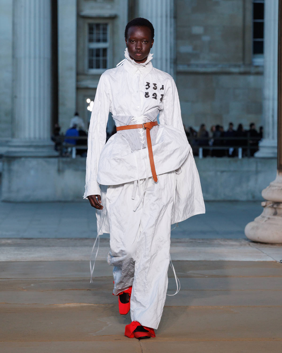 Erdem Spring Summer 2026: Dreamscapes Between History And Fantasy