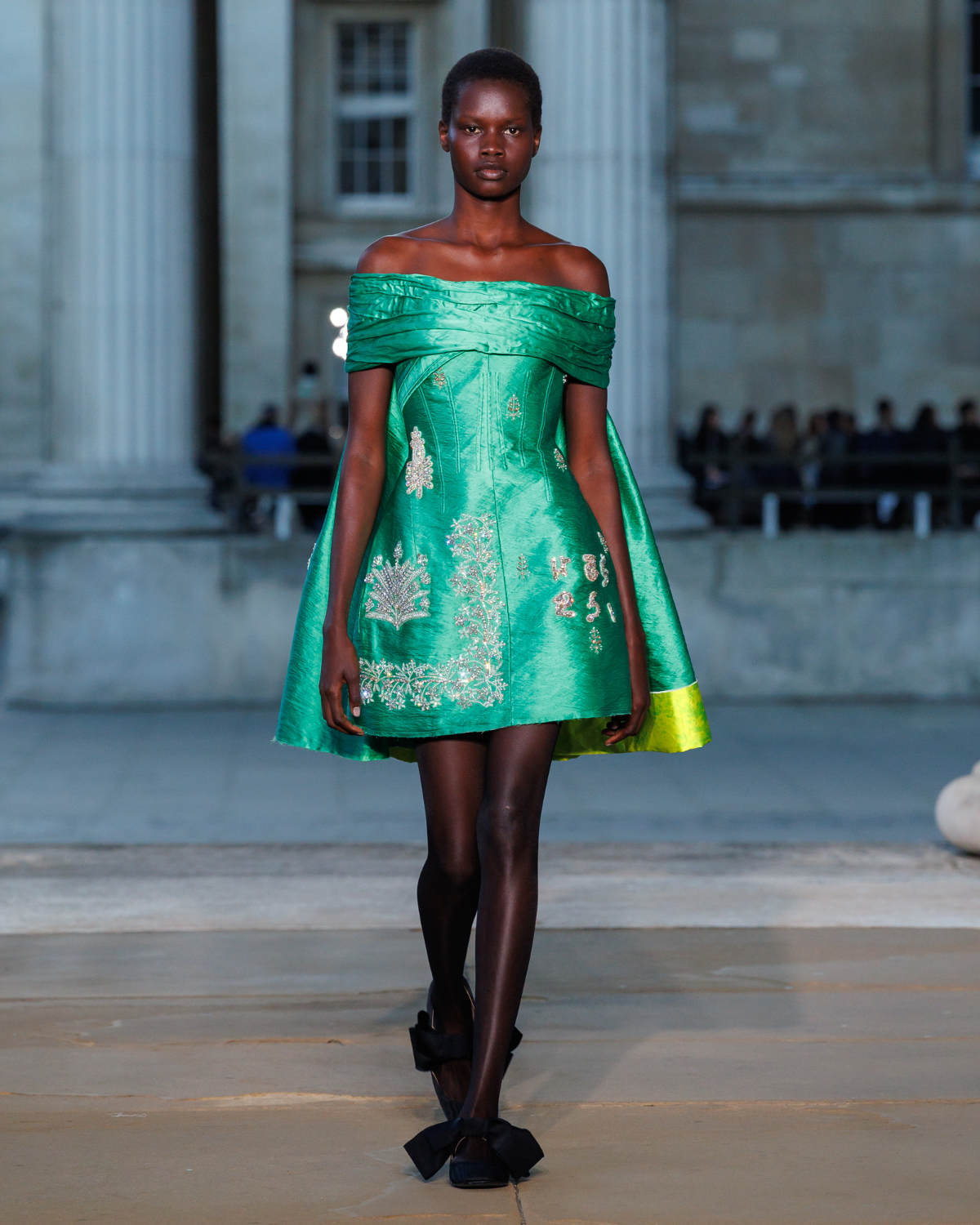 Erdem Spring Summer 2026: Dreamscapes Between History And Fantasy