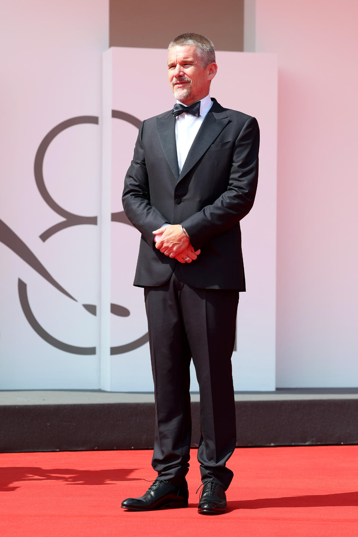 Ethan Hawke In Zegna On The Golden Lion For Lifetime Achievement Red Carpet