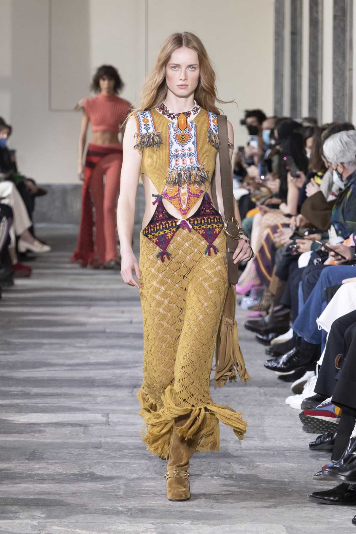 Etro Presents Its New Women's Fall Winter 2022/23 Collection: Etro Remix