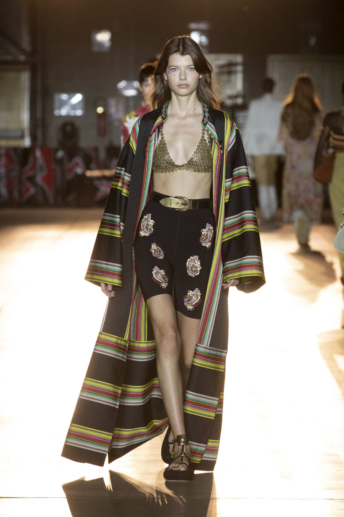 Etro: Etro Presents Its New Spring Summer 2022 Women's Collection 