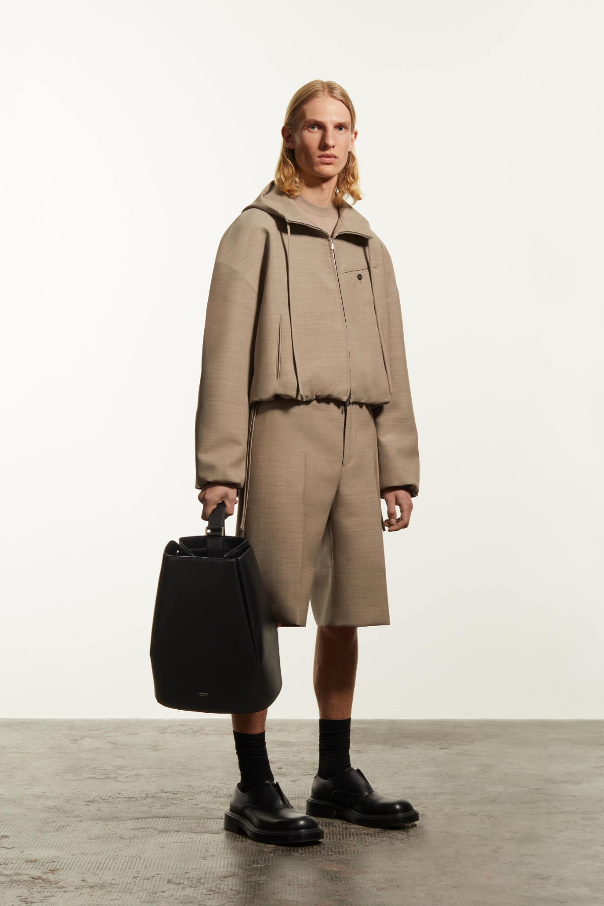 Ferragamo Presents Its New Pre-Spring 2024 Collection: A Modern Wardrobe