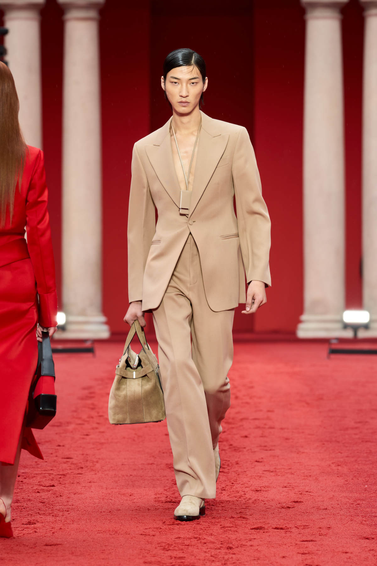 Ferragamo Presents Its New Spring-Summer 2023 Collection