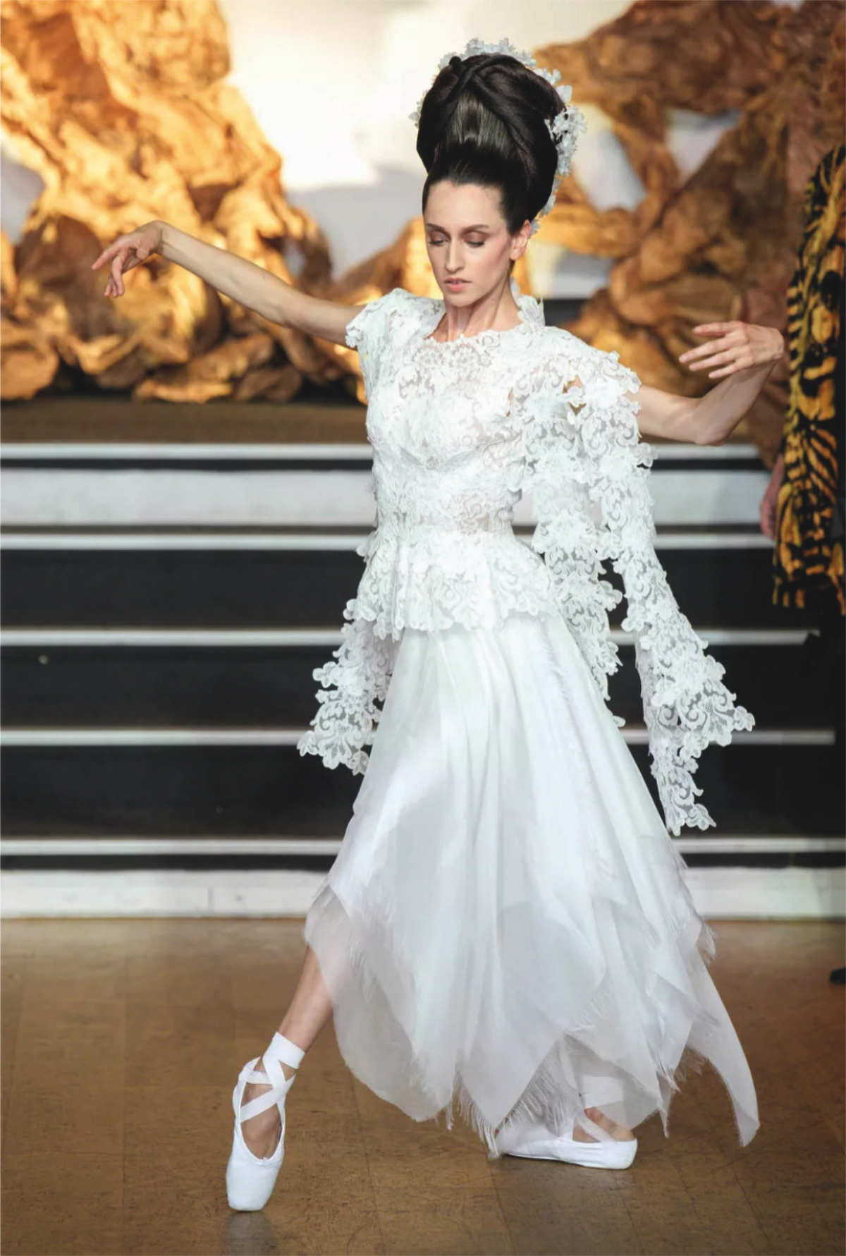 Franck Sorbier Presents His New Haute Couture Winter 2025/2026 Collection: ​L'Eldorado