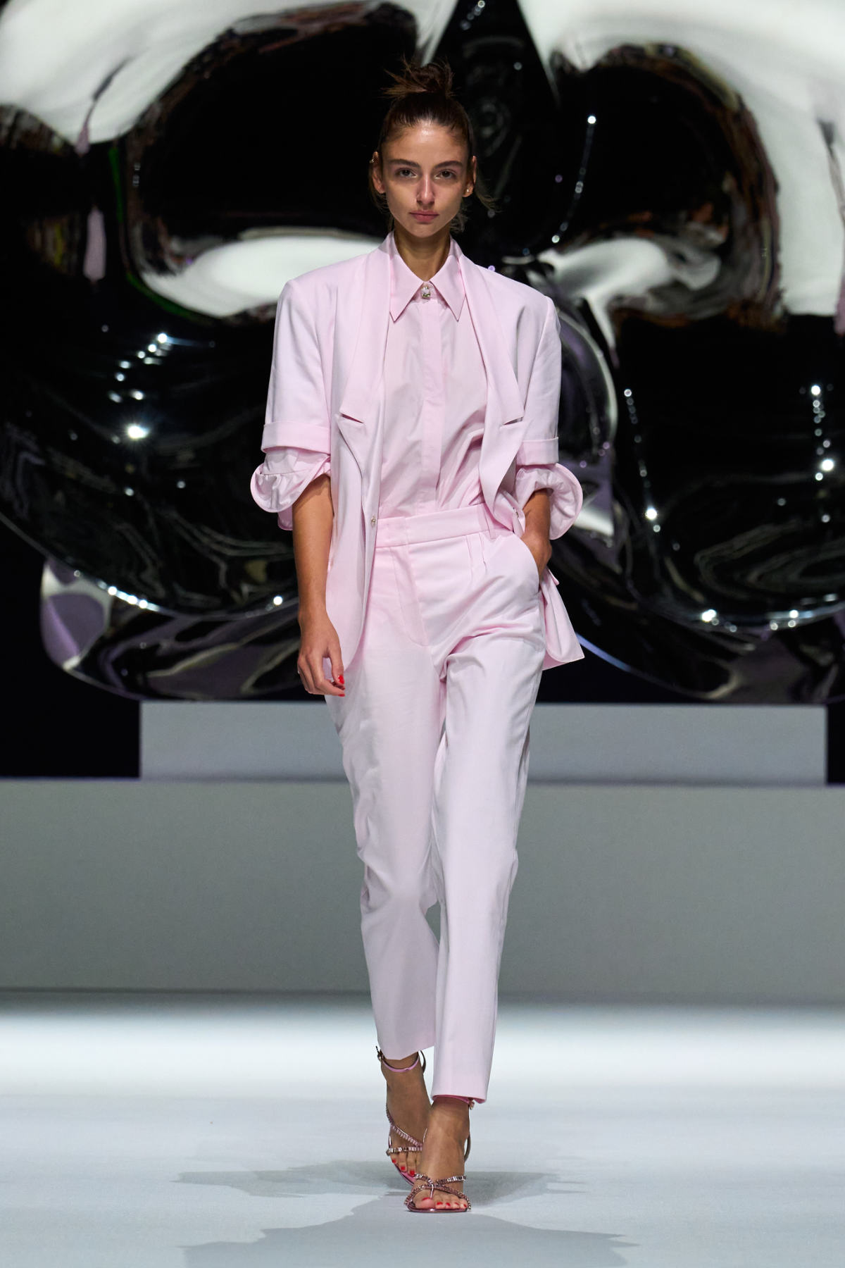 Genny Spring Summer 2026: A Celebration Of Feminine Curves Inspired By Orchids And Art