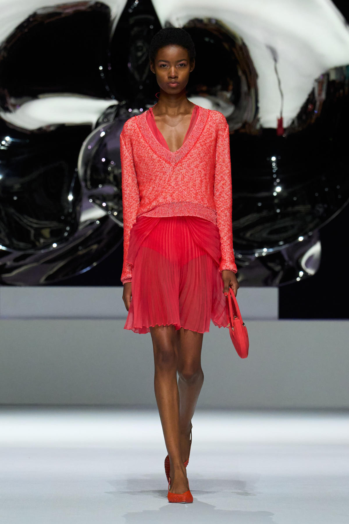 Genny Spring Summer 2026: A Celebration Of Feminine Curves Inspired By Orchids And Art