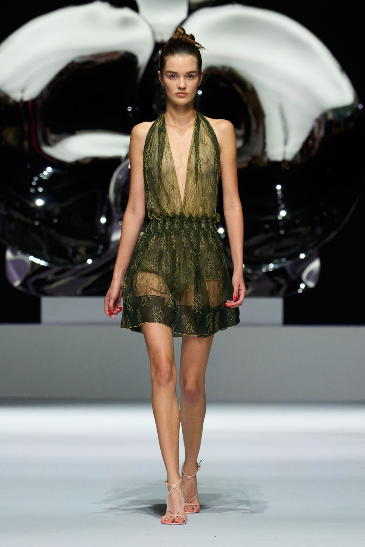 Genny Spring Summer 2026: A Celebration Of Feminine Curves Inspired By Orchids And Art