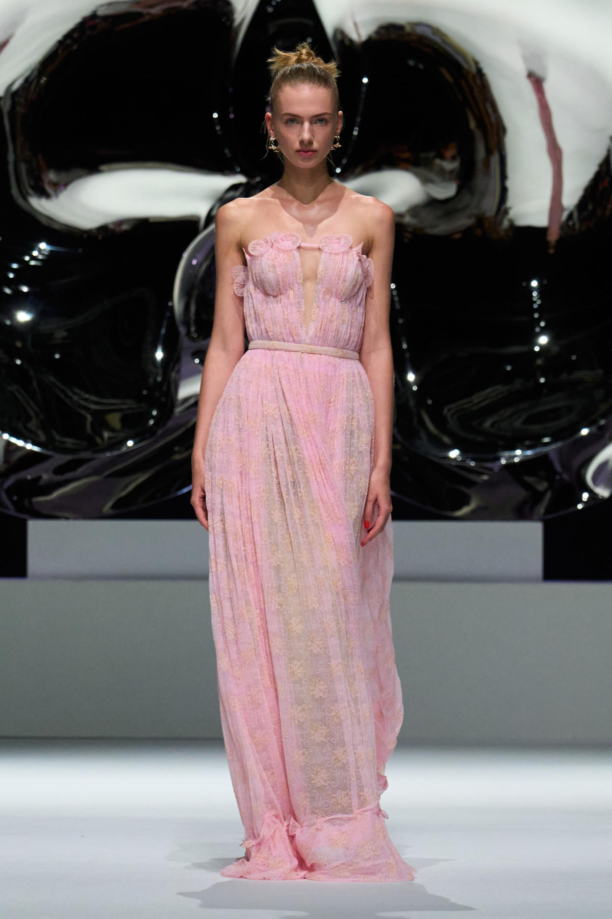 Genny Spring Summer 2026: A Celebration Of Feminine Curves Inspired By Orchids And Art
