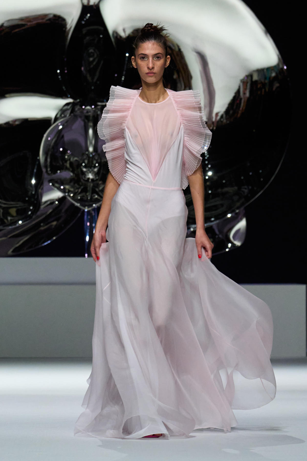 Genny Spring Summer 2026: A Celebration Of Feminine Curves Inspired By Orchids And Art