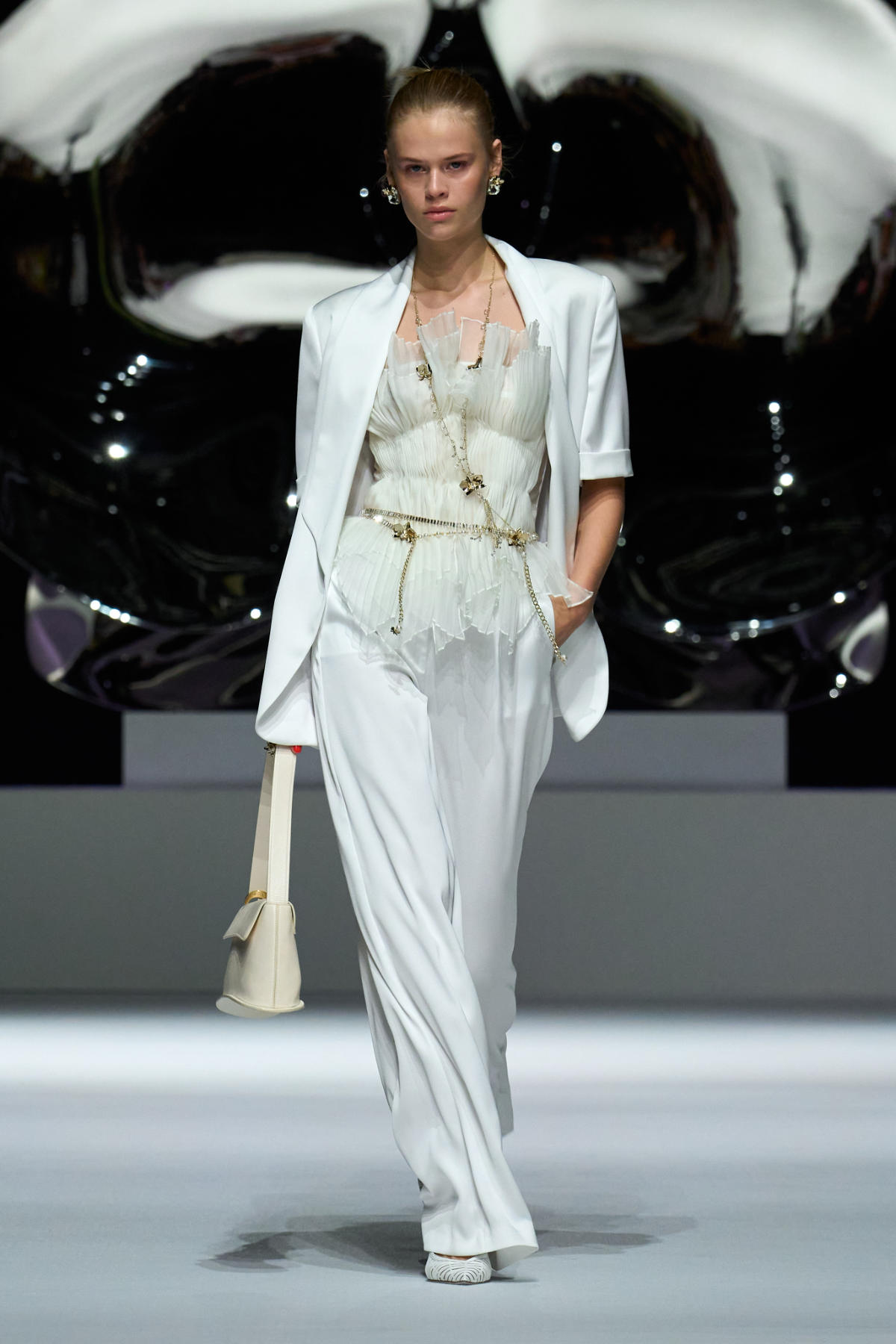 Genny Spring Summer 2026: A Celebration Of Feminine Curves Inspired By Orchids And Art