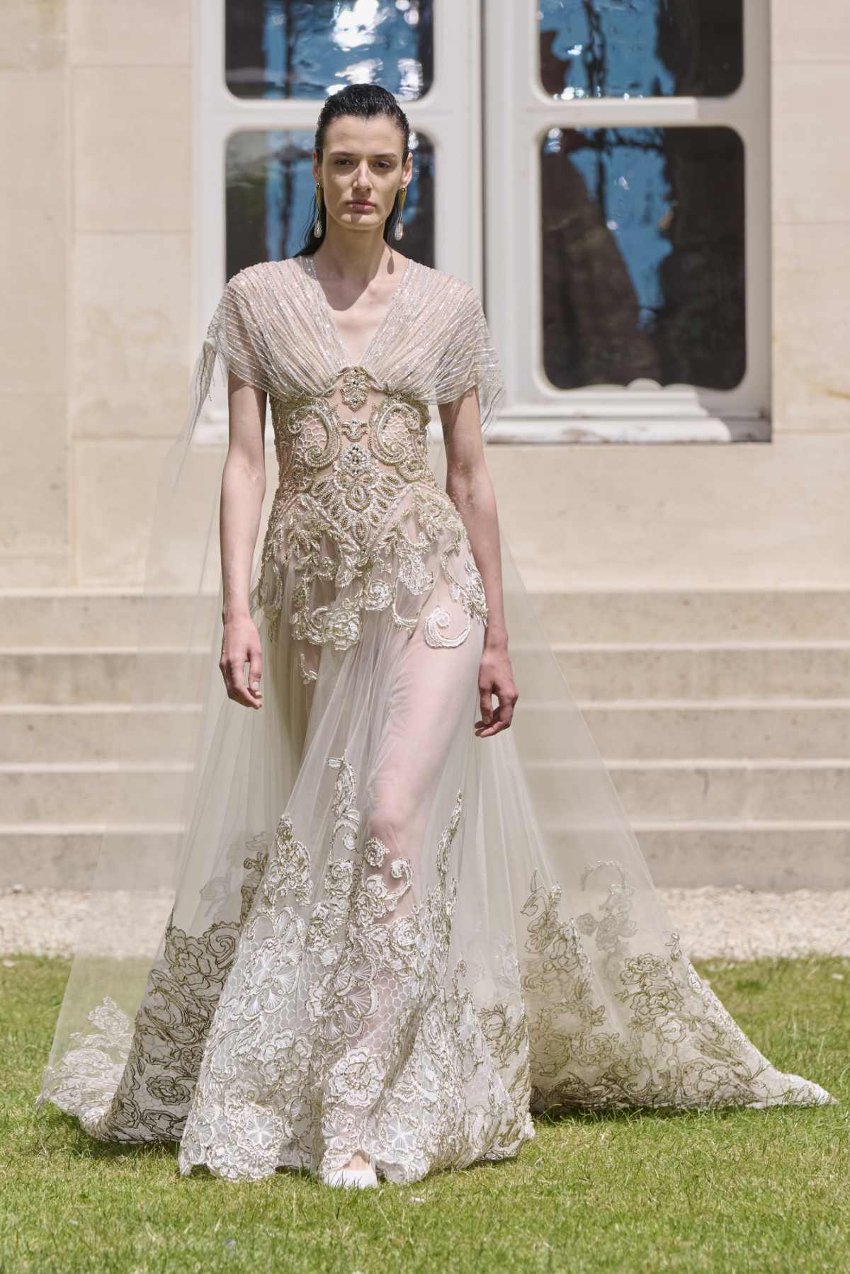 Georges Hobeika Presents His New Haute Couture Fall 2024 Collection