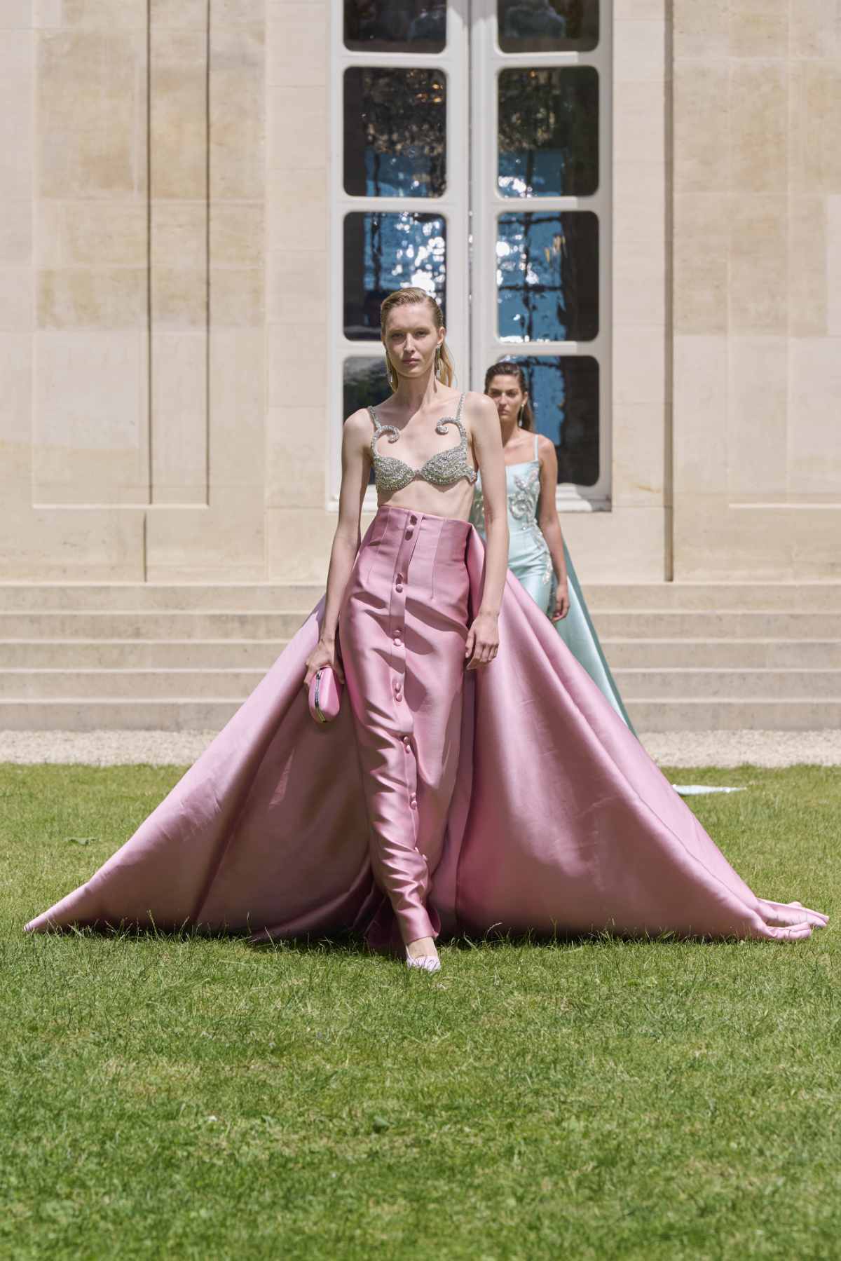 Georges Hobeika Presents His New Haute Couture Fall 2024 Collection