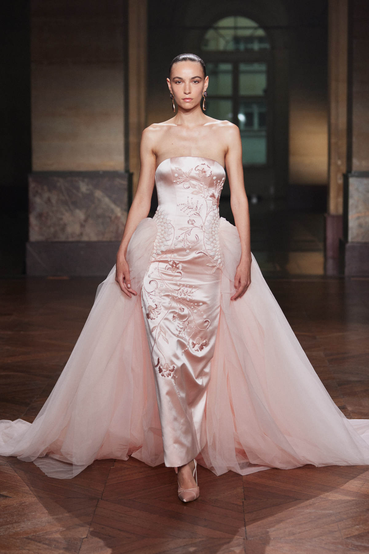 Georges Hobeika Couture Fall 2025: 