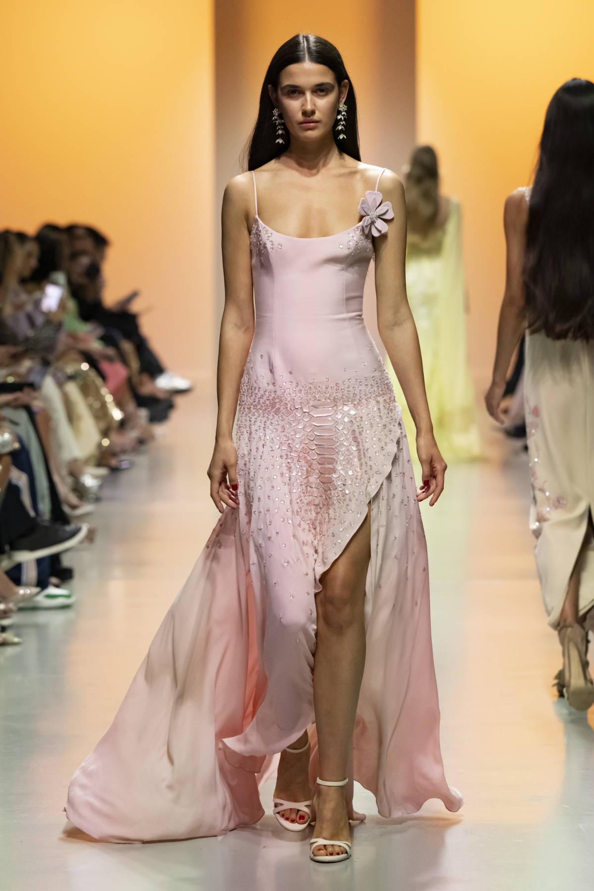 Georges Hobeika Presents His New Spring 2025 Ready-To-Wear Collection