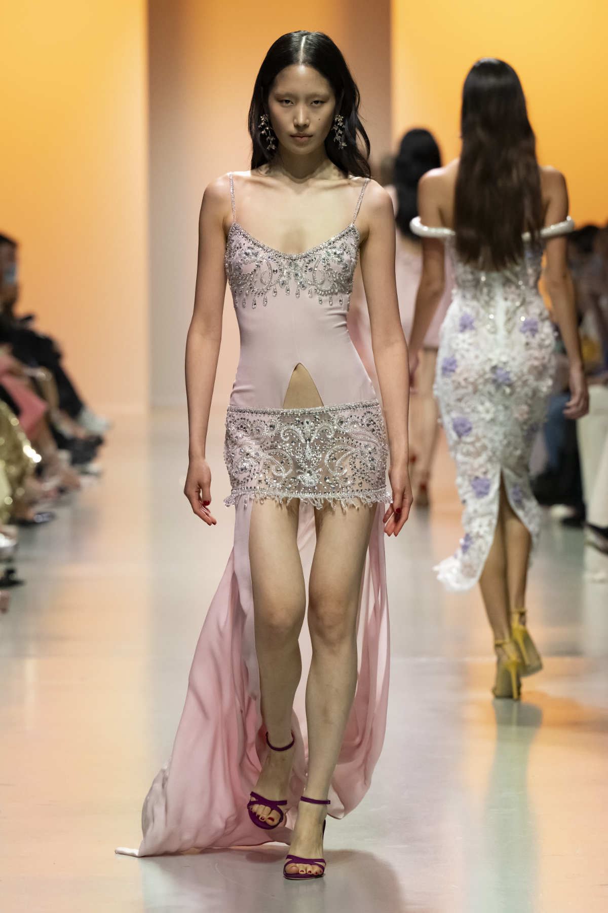 Georges Hobeika Presents His New Spring 2025 Ready-To-Wear Collection