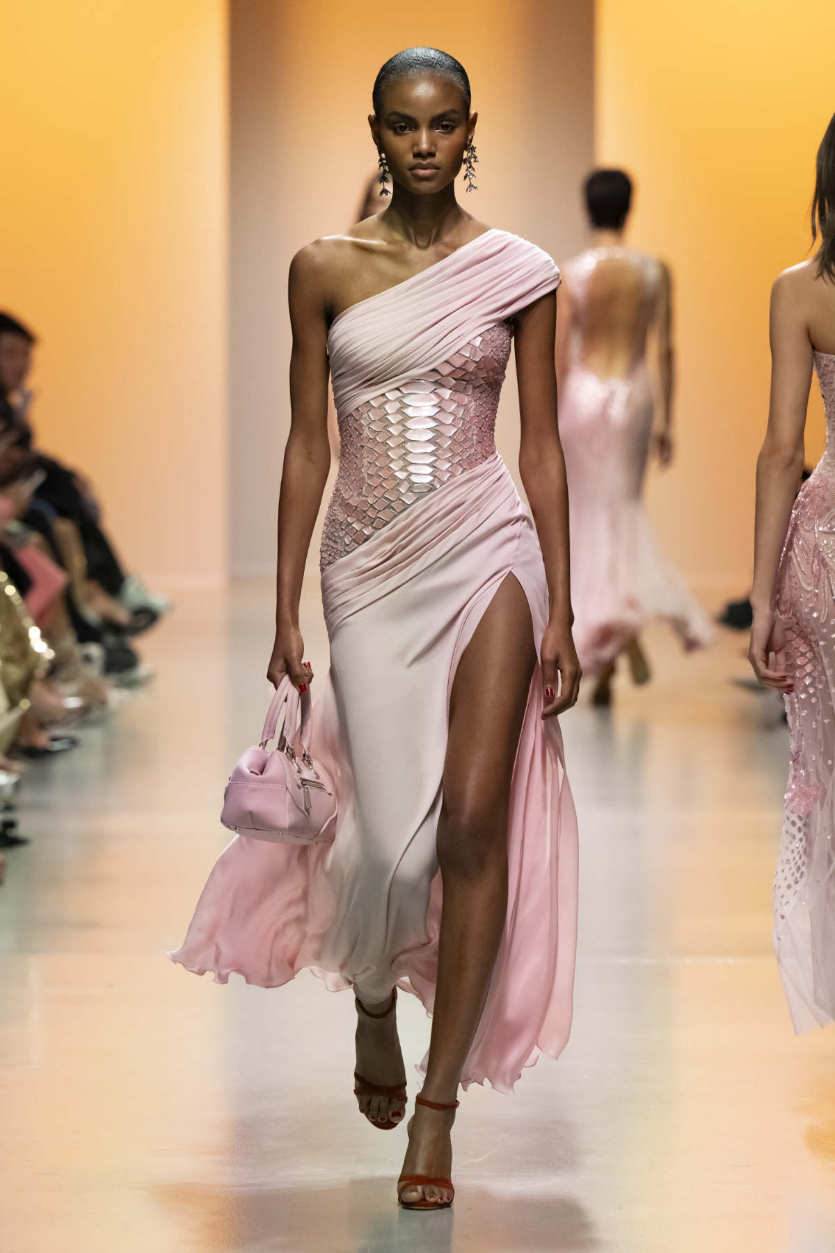 Georges Hobeika Presents His New Spring 2025 Ready-To-Wear Collection