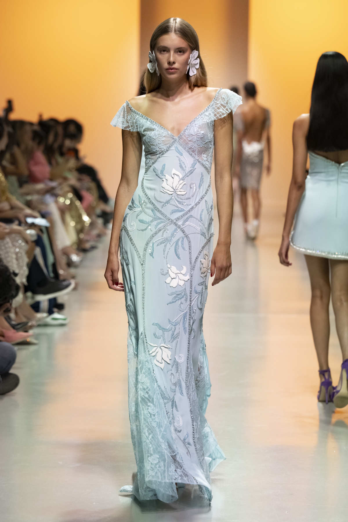 Georges Hobeika Presents His New Spring 2025 Ready-To-Wear Collection