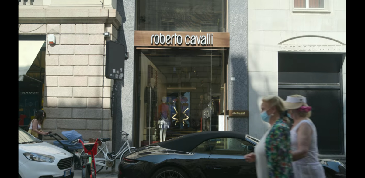 Georgina Rodriguez Shopping At The Roberto Cavalli Montenapoleone Boutique In Milan