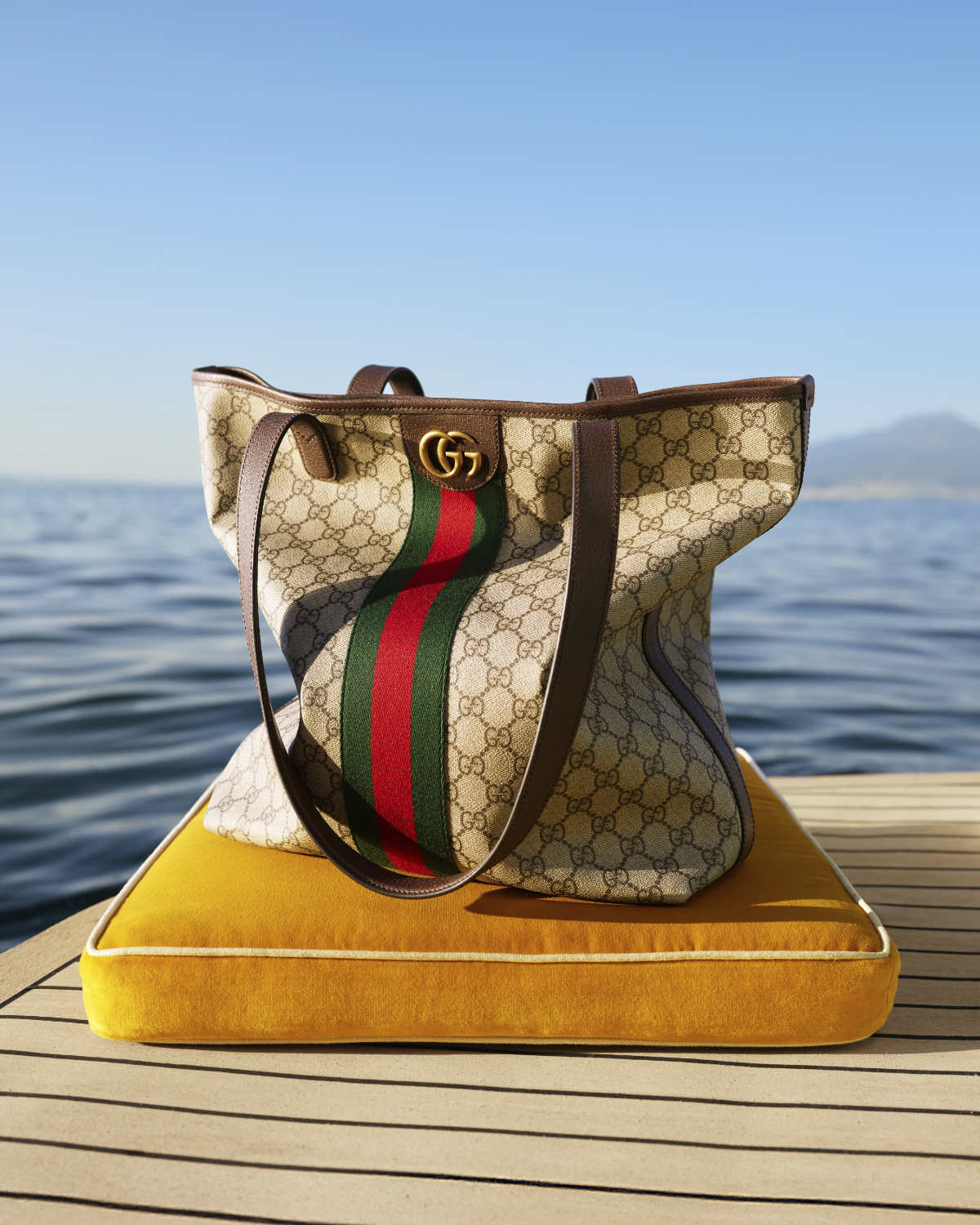 Gucci Unveils its New Gucci Lido Campaign