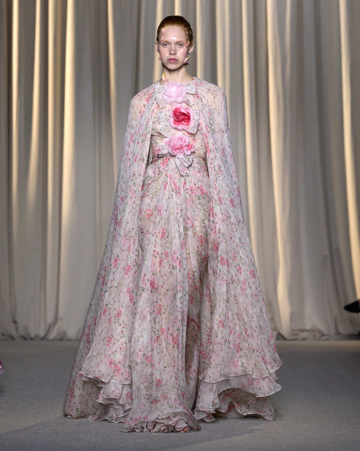 Giambattista Valli Presents His New Haute Couture 27 Fall-Winter 2024 Collection