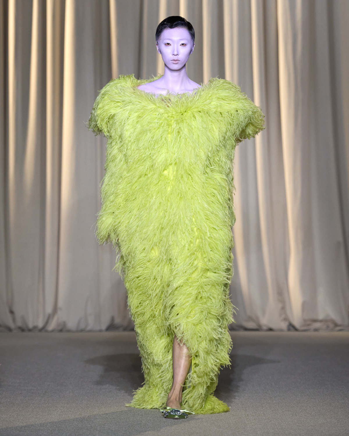 Giambattista Valli Presents His New Haute Couture 27 Fall-Winter 2024 Collection