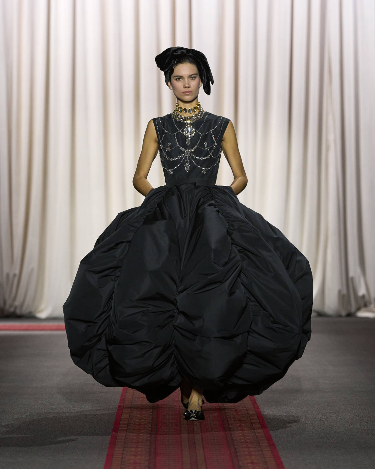 Giambattista Valli Presents His New Haute Couture N°28 Collection