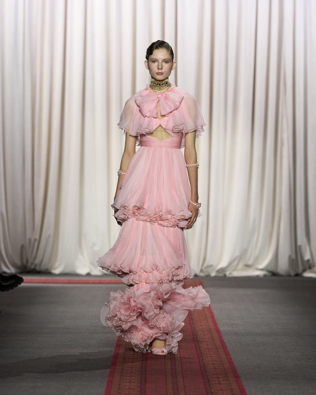 Giambattista Valli Presents His New Haute Couture N°28 Collection