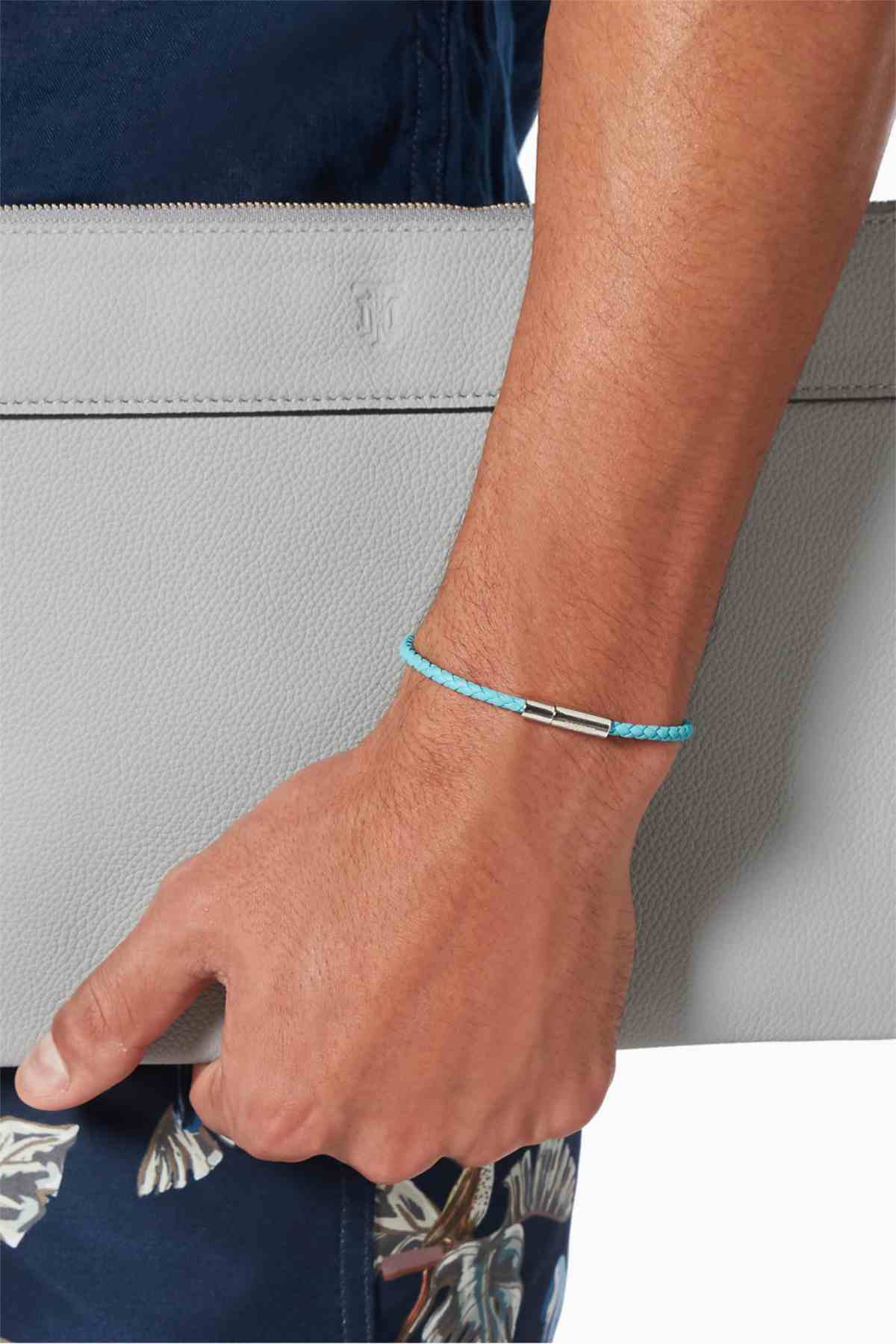 The New Gianni Bracelet: Summer on Your Wrist