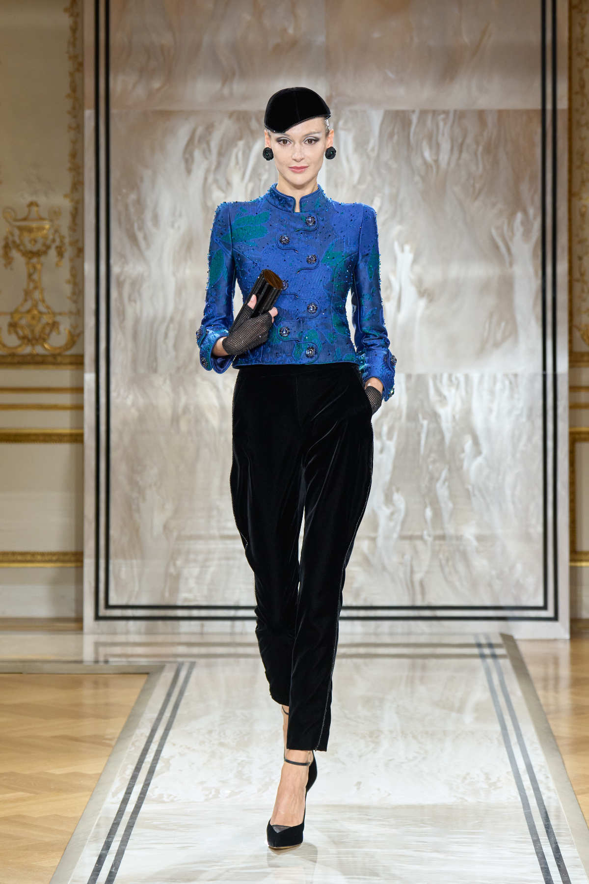 Giorgio Armani Privé Presents Its New Autumn Winter 2025-26 Haute Couture Collection: Noir Séduisa