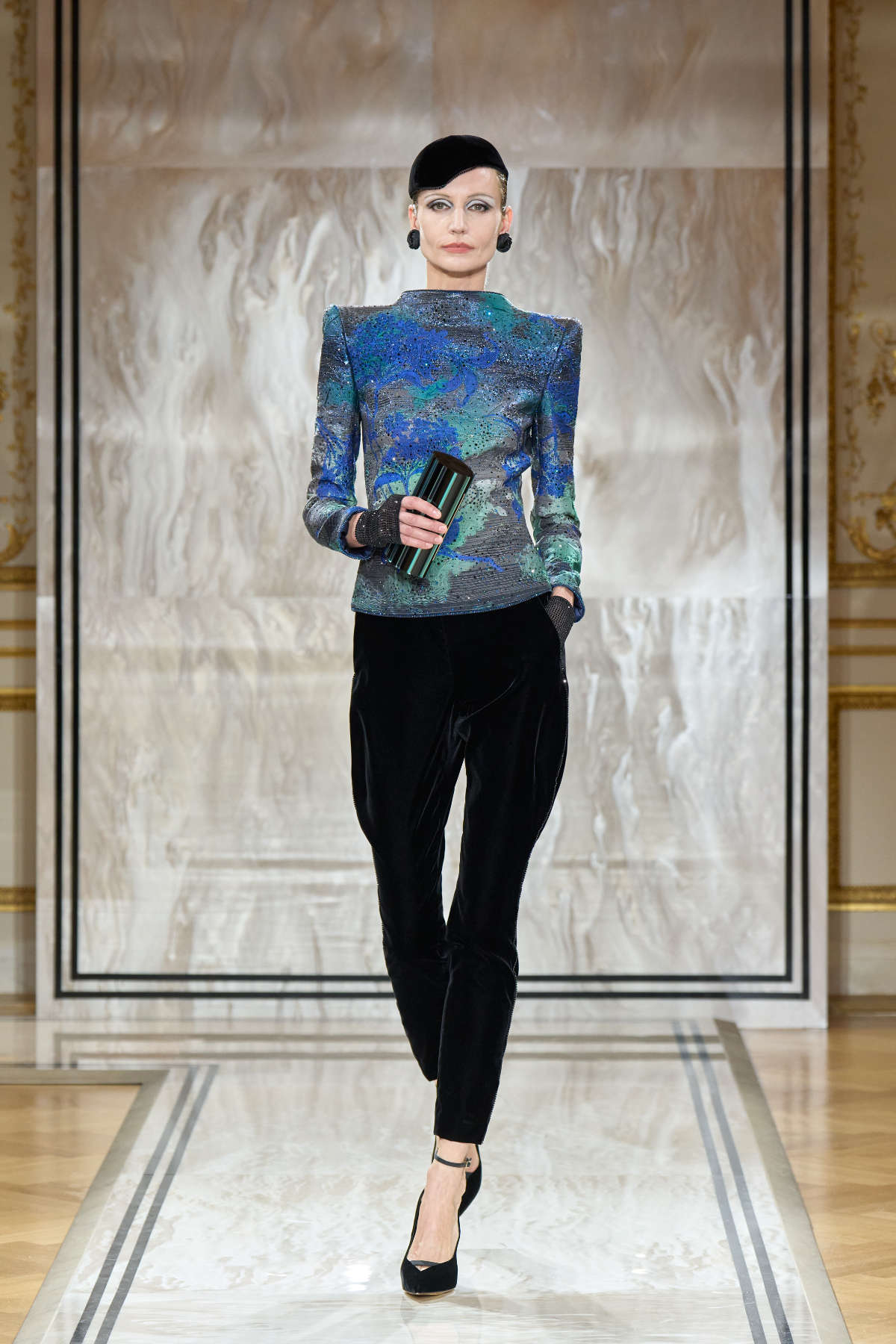 Giorgio Armani Privé Presents Its New Autumn Winter 2025-26 Haute Couture Collection: Noir Séduisa