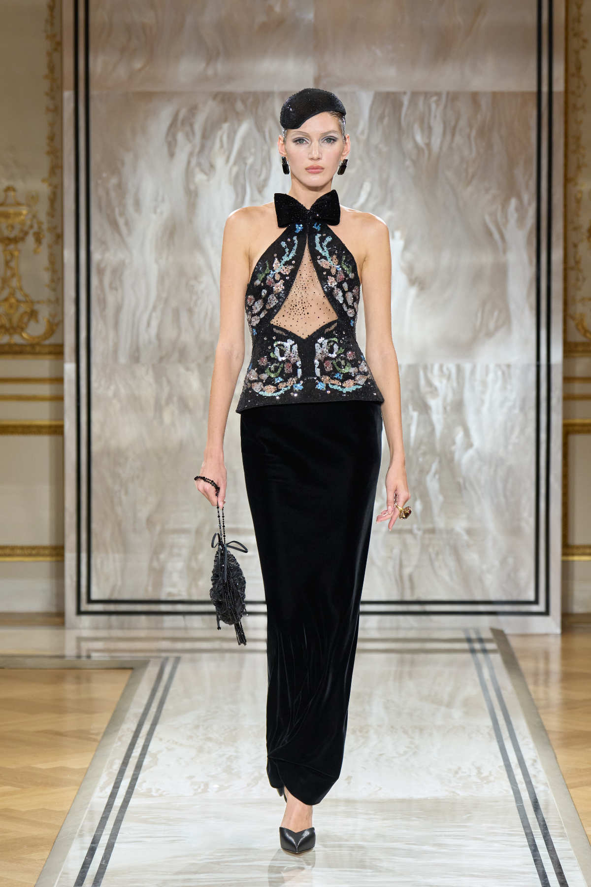 Giorgio Armani Privé Presents Its New Autumn Winter 2025-26 Haute Couture Collection: Noir Séduisa