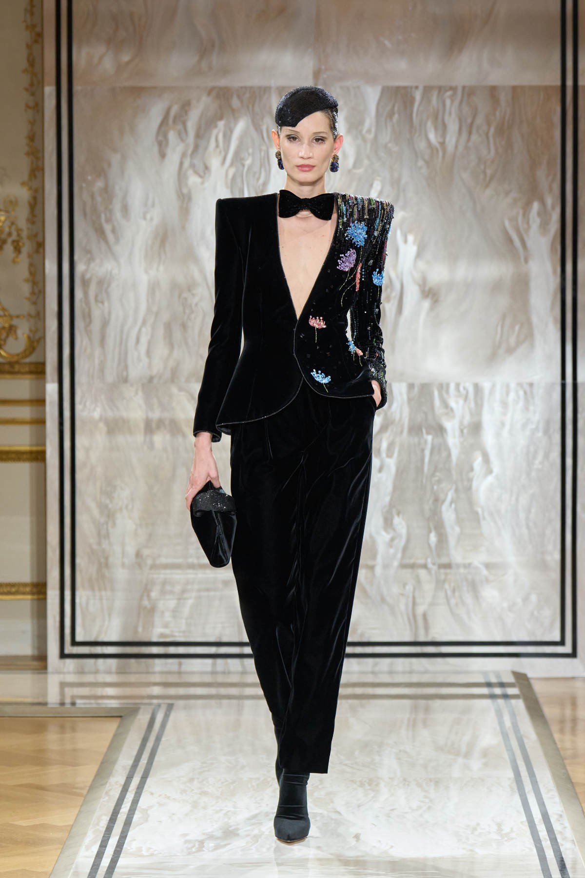 Giorgio Armani Privé Presents Its New Autumn Winter 2025-26 Haute Couture Collection: Noir Séduisa