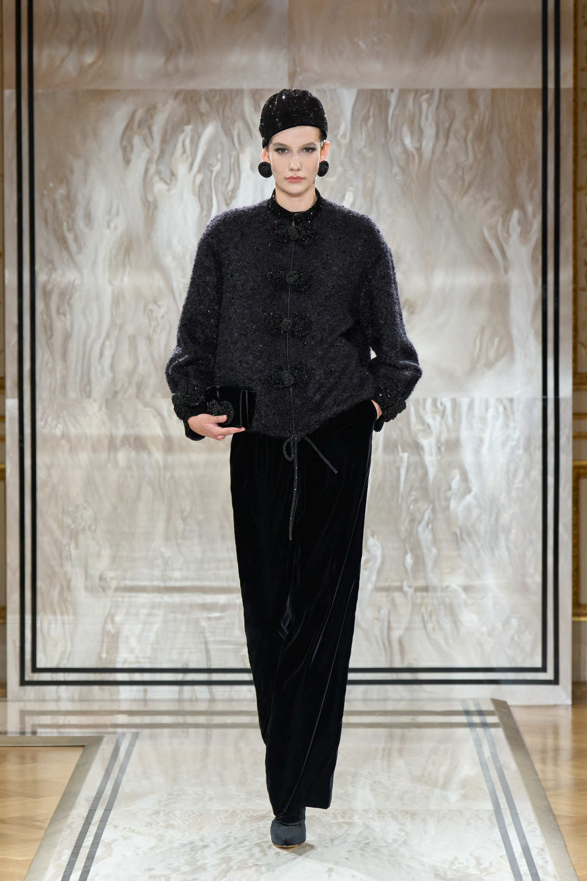 Giorgio Armani Privé Presents Its New Autumn Winter 2025-26 Haute Couture Collection: Noir Séduisa