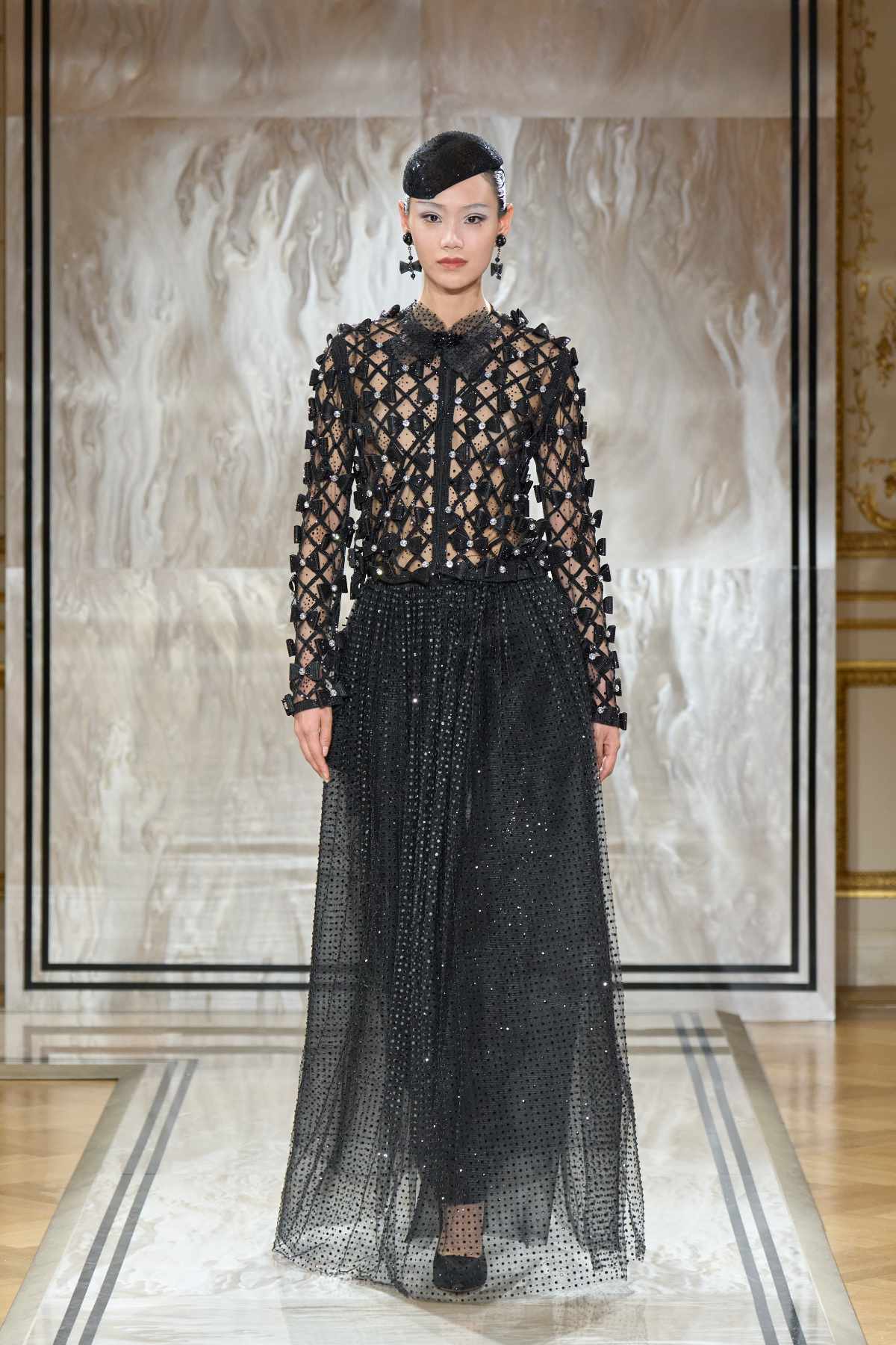 Giorgio Armani Privé Presents Its New Autumn Winter 2025-26 Haute Couture Collection: Noir Séduisa