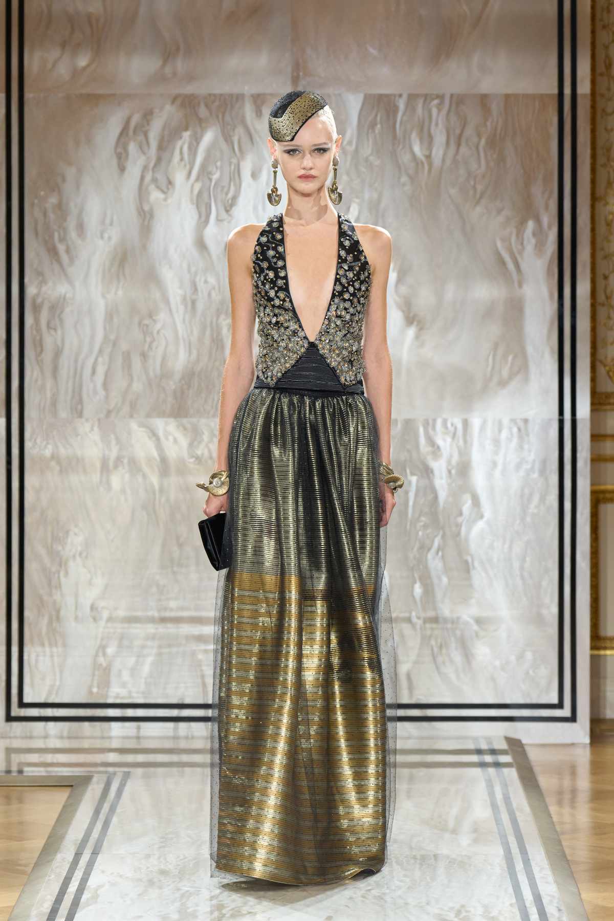 Giorgio Armani Privé Presents Its New Autumn Winter 2025-26 Haute Couture Collection: Noir Séduisa