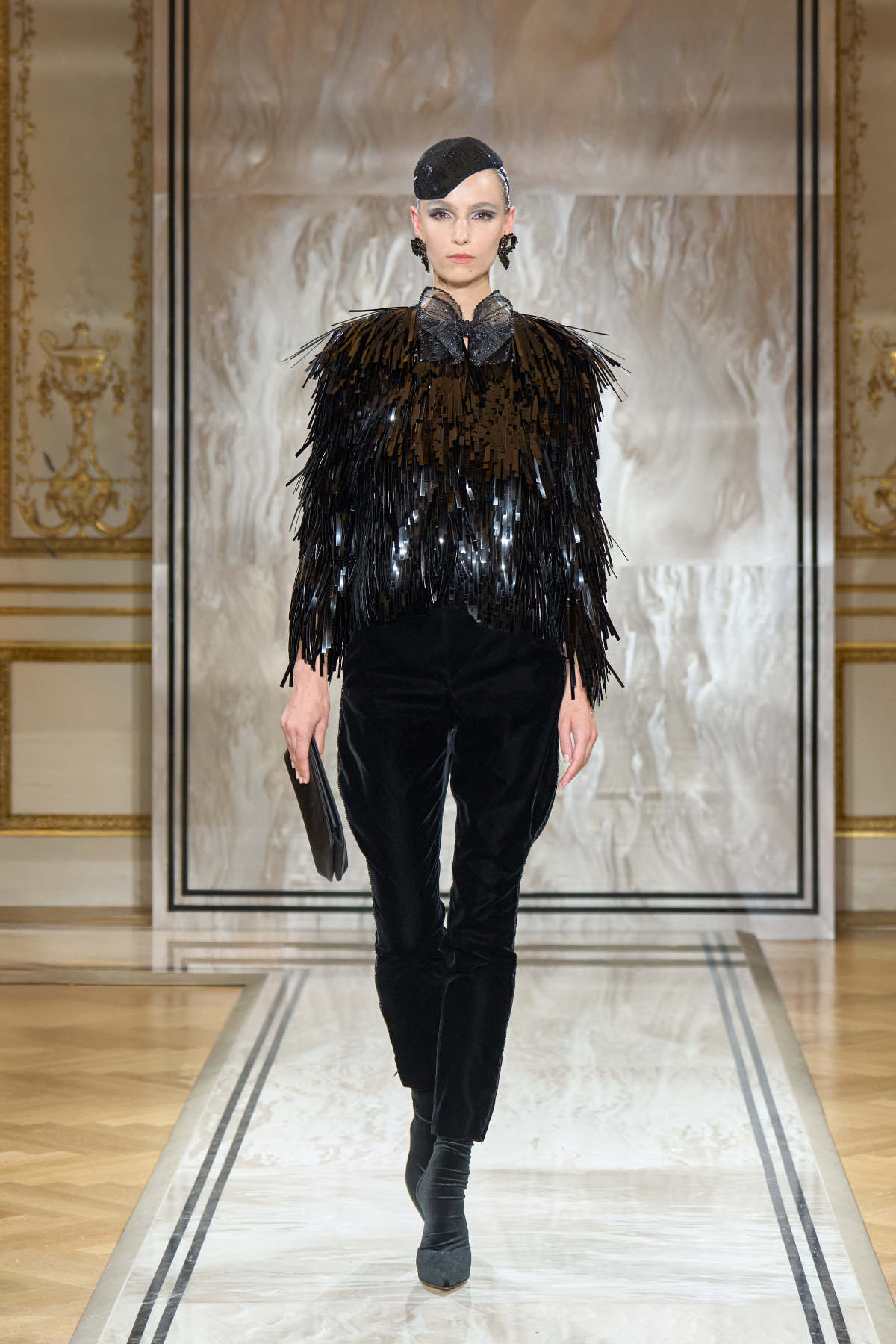 Giorgio Armani Privé Presents Its New Autumn Winter 2025-26 Haute Couture Collection: Noir Séduisa