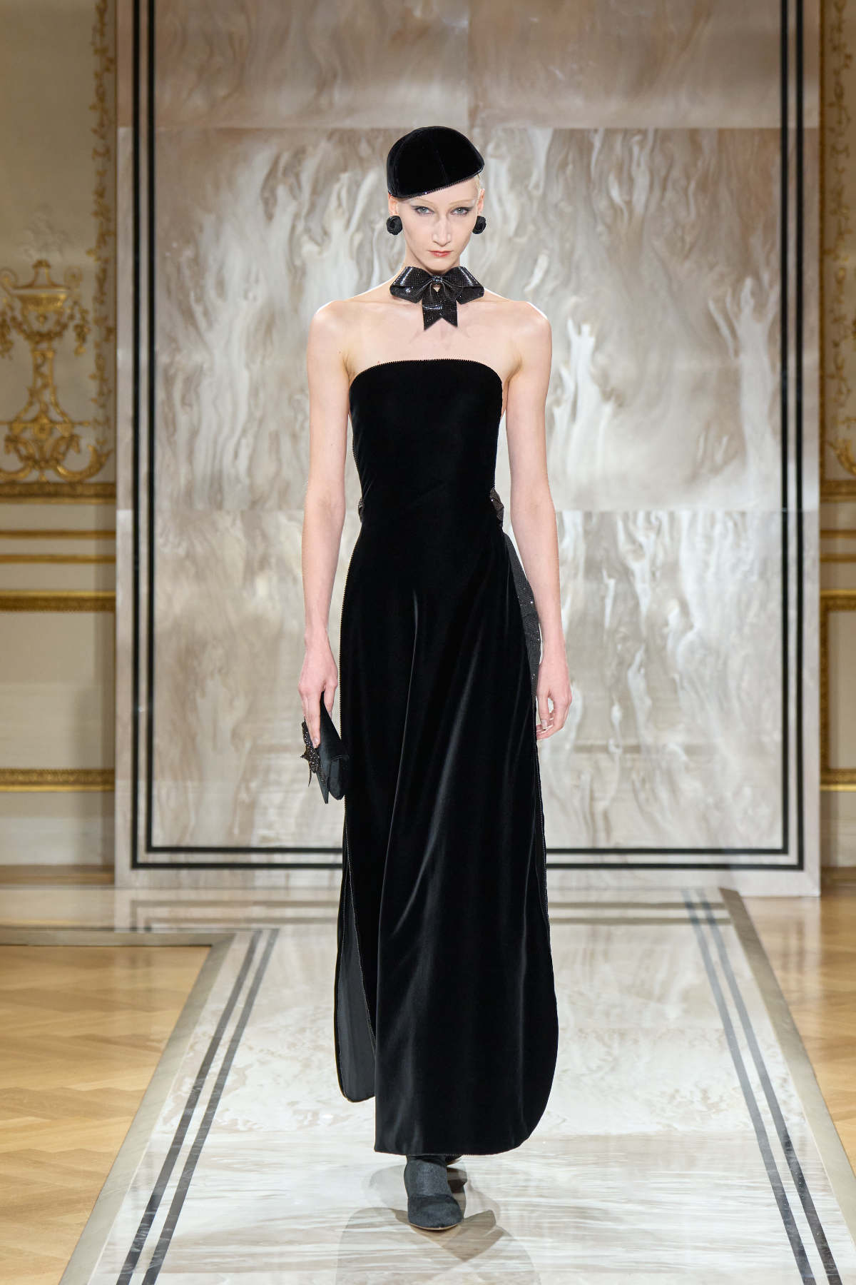 Giorgio Armani Privé Presents Its New Autumn Winter 2025-26 Haute Couture Collection: Noir Séduisa