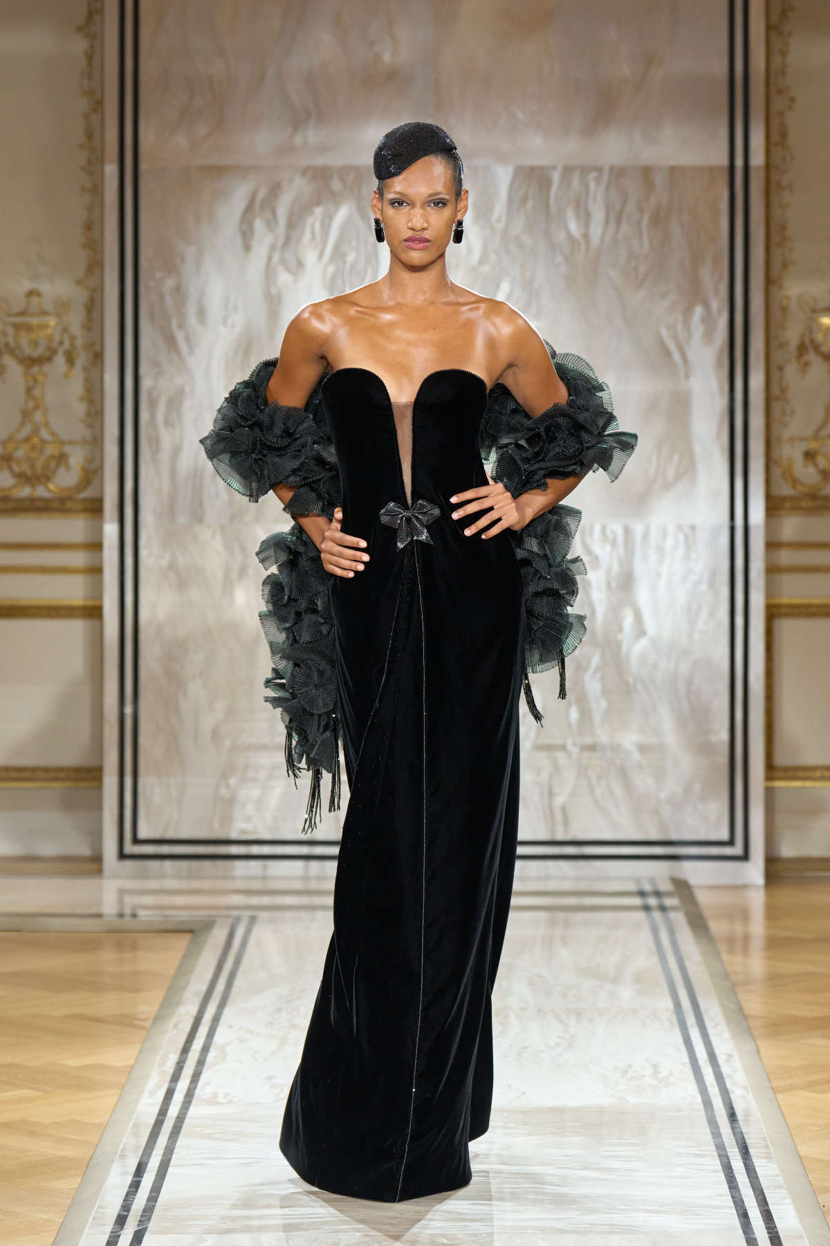 Giorgio Armani Privé Presents Its New Autumn Winter 2025-26 Haute Couture Collection: Noir Séduisa