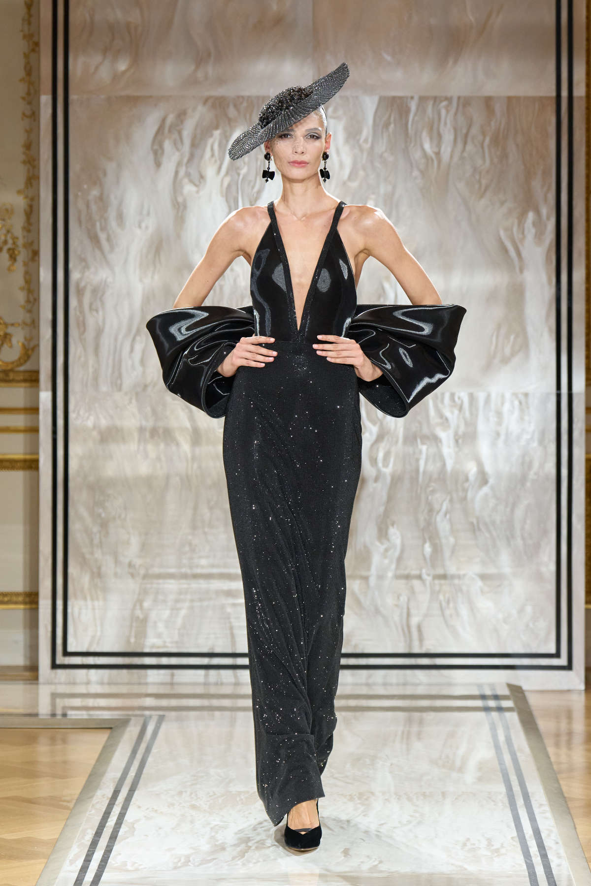 Giorgio Armani Privé Presents Its New Autumn Winter 2025-26 Haute Couture Collection: Noir Séduisa