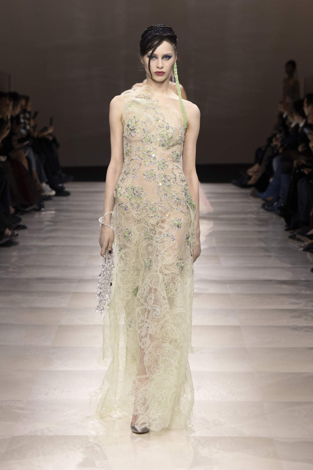 Giorgio Armani Presents Its New Privé Spring Summer 2024 Collection: Couture En Jeu